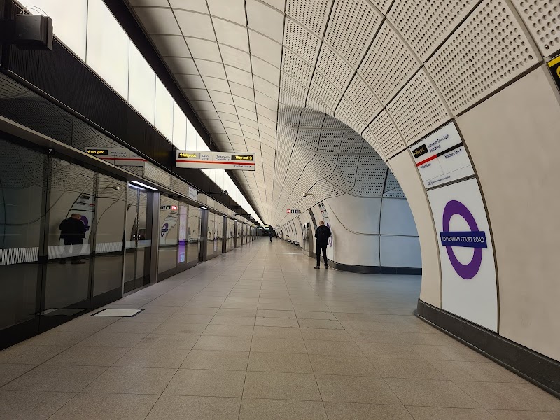 Elizabeth Line in London, United Kingdom | TravelBubu